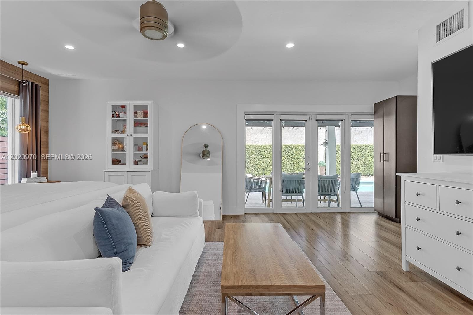 95 Shore Dr W, Miami FL 33133 — 14