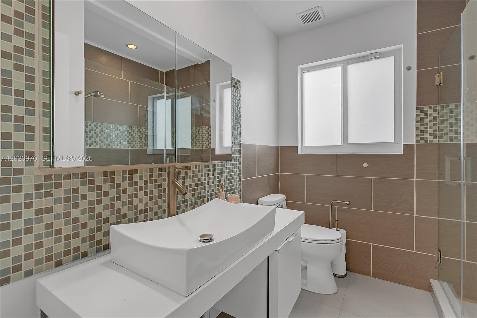 95 Shore Dr W, Miami FL 33133 — 19