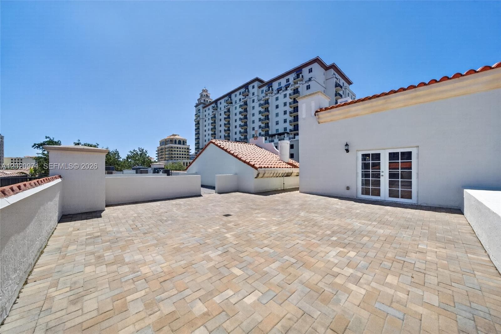 323 Navarre Ave # 403, Coral Gables FL 33134 — 24