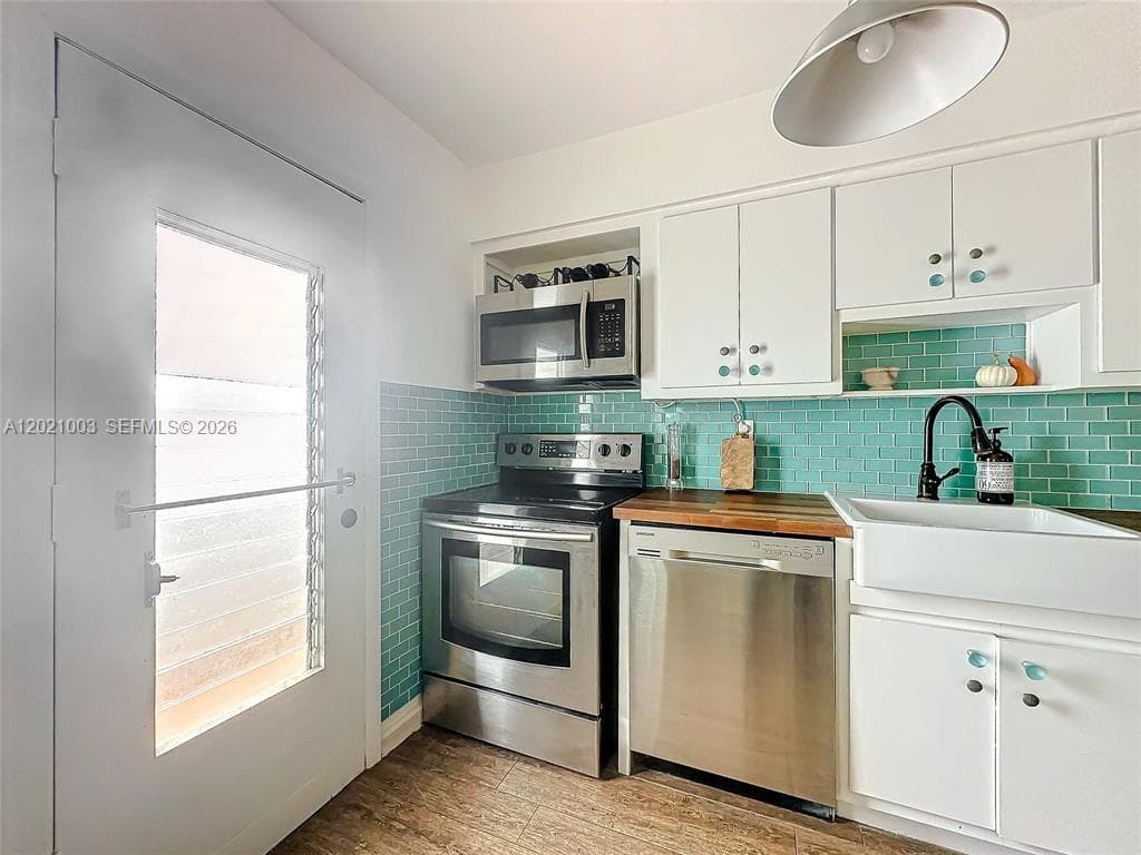 7133 Bay Dr # 705, Miami Beach FL 33141 — 18