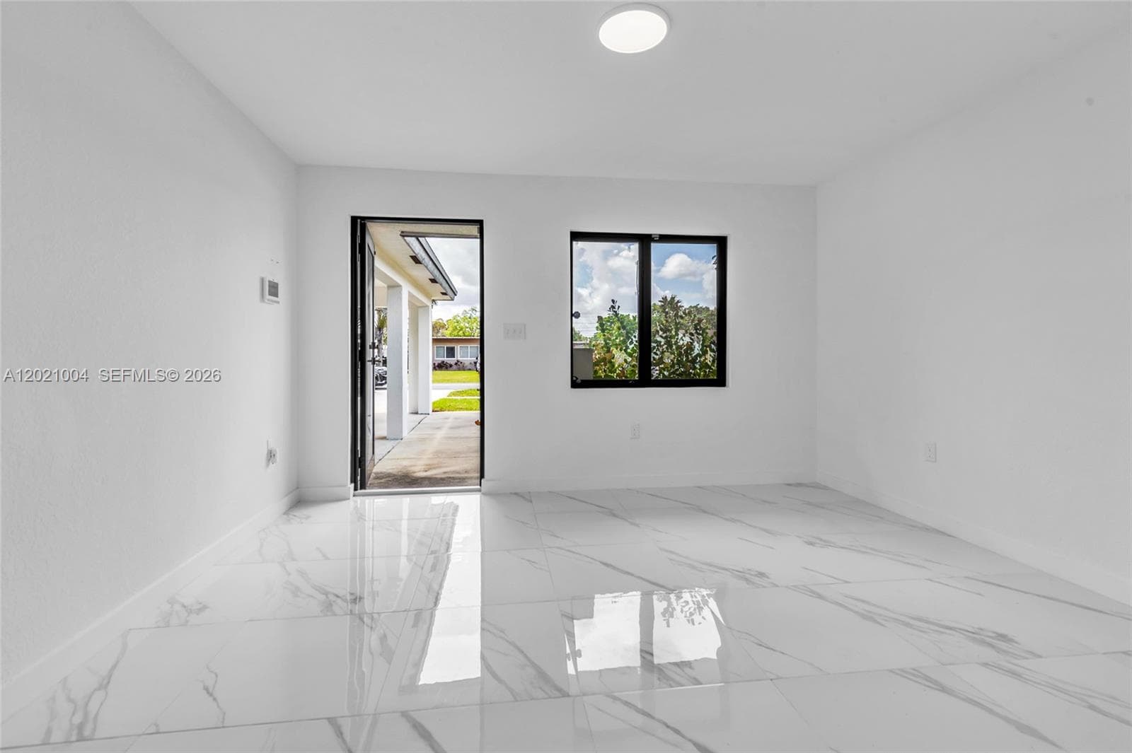 152 NW 18th St, Homestead FL 33030 — 25