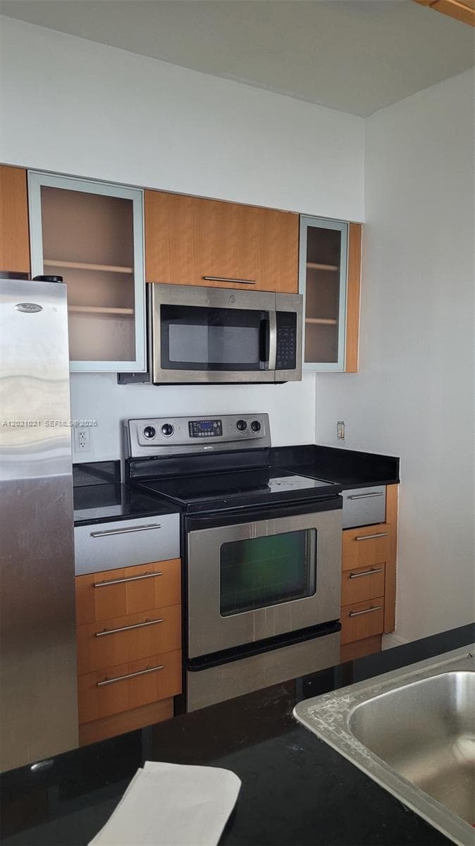 1750 N Bayshore Dr # 3311, Miami FL 33132 — 6
