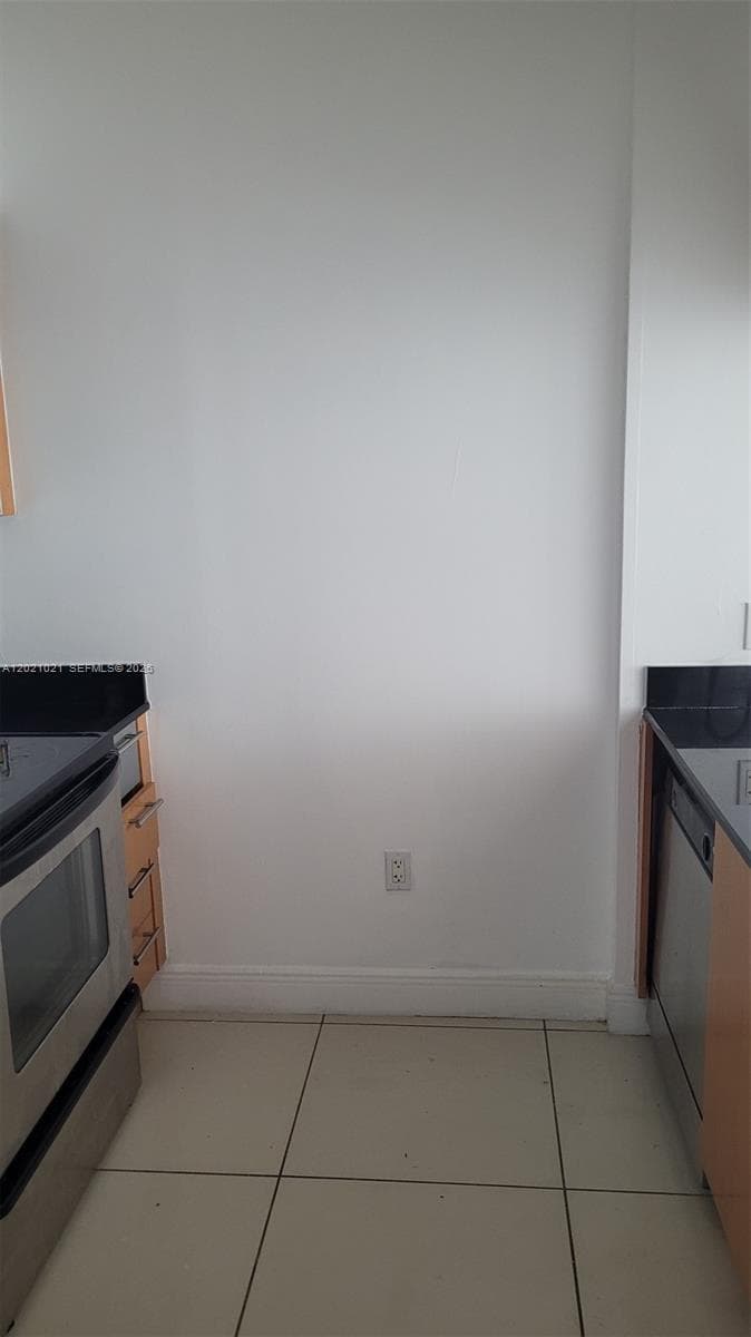 1750 N Bayshore Dr # 3311, Miami FL 33132 — 13