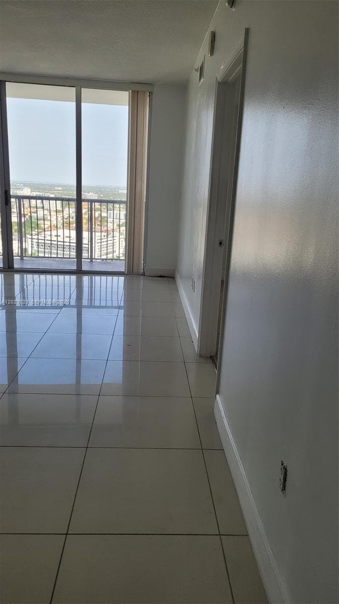 1750 N Bayshore Dr # 3311, Miami FL 33132 — 4