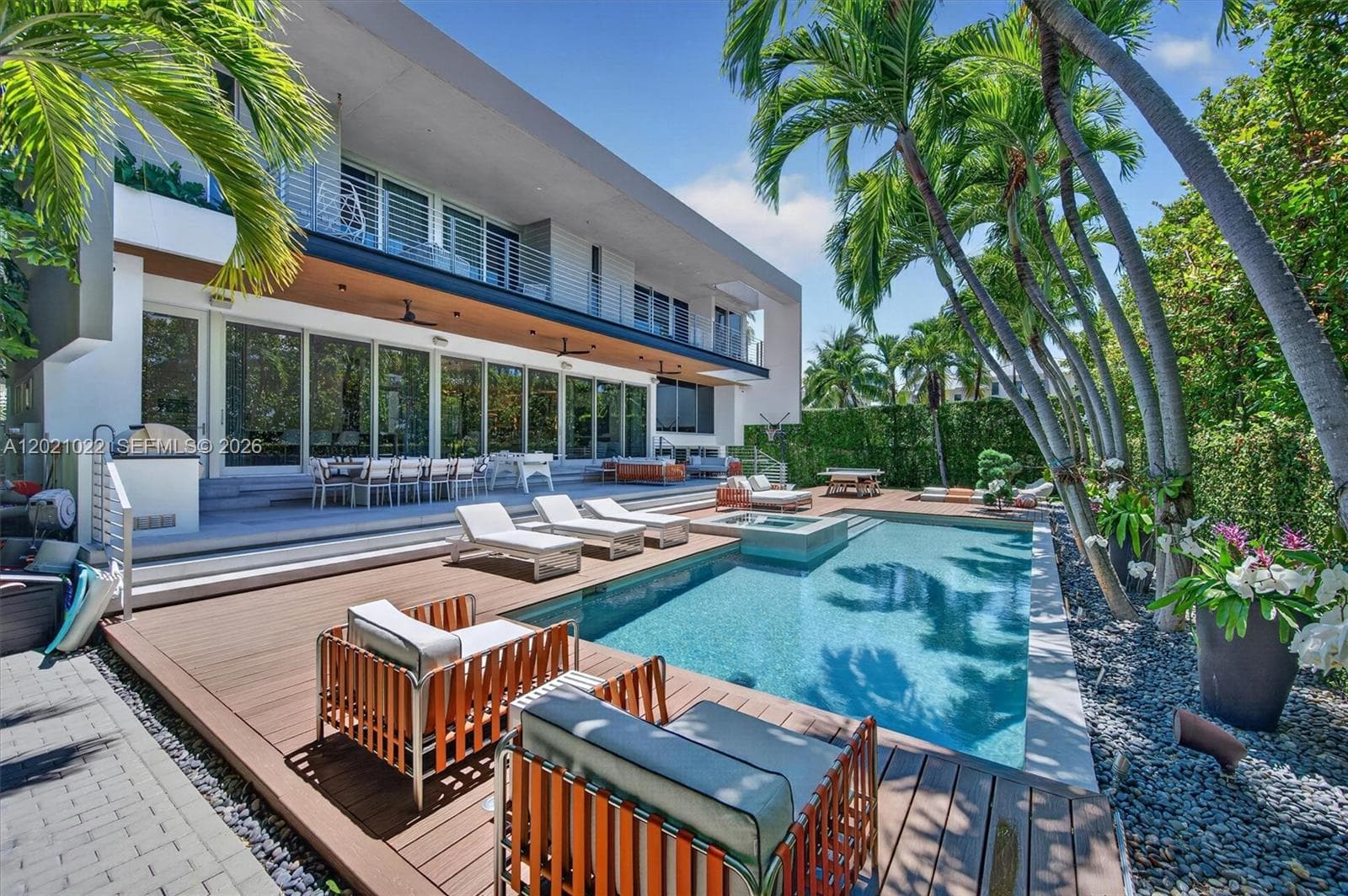 625 Curtiswood Dr, Key Biscayne FL 33149 — 39