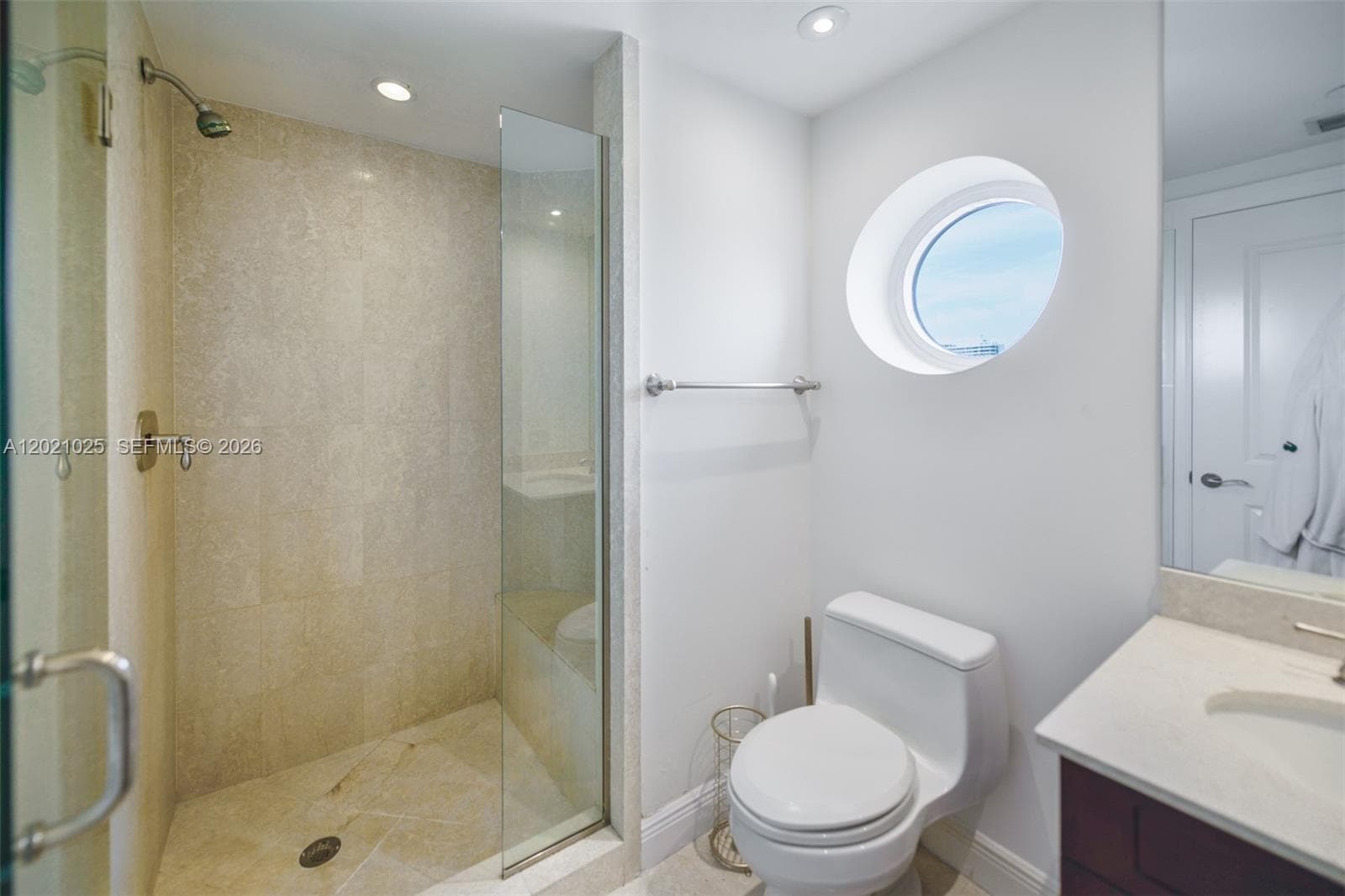 6000 Island Blvd # 1801, Aventura FL 33160 — 33