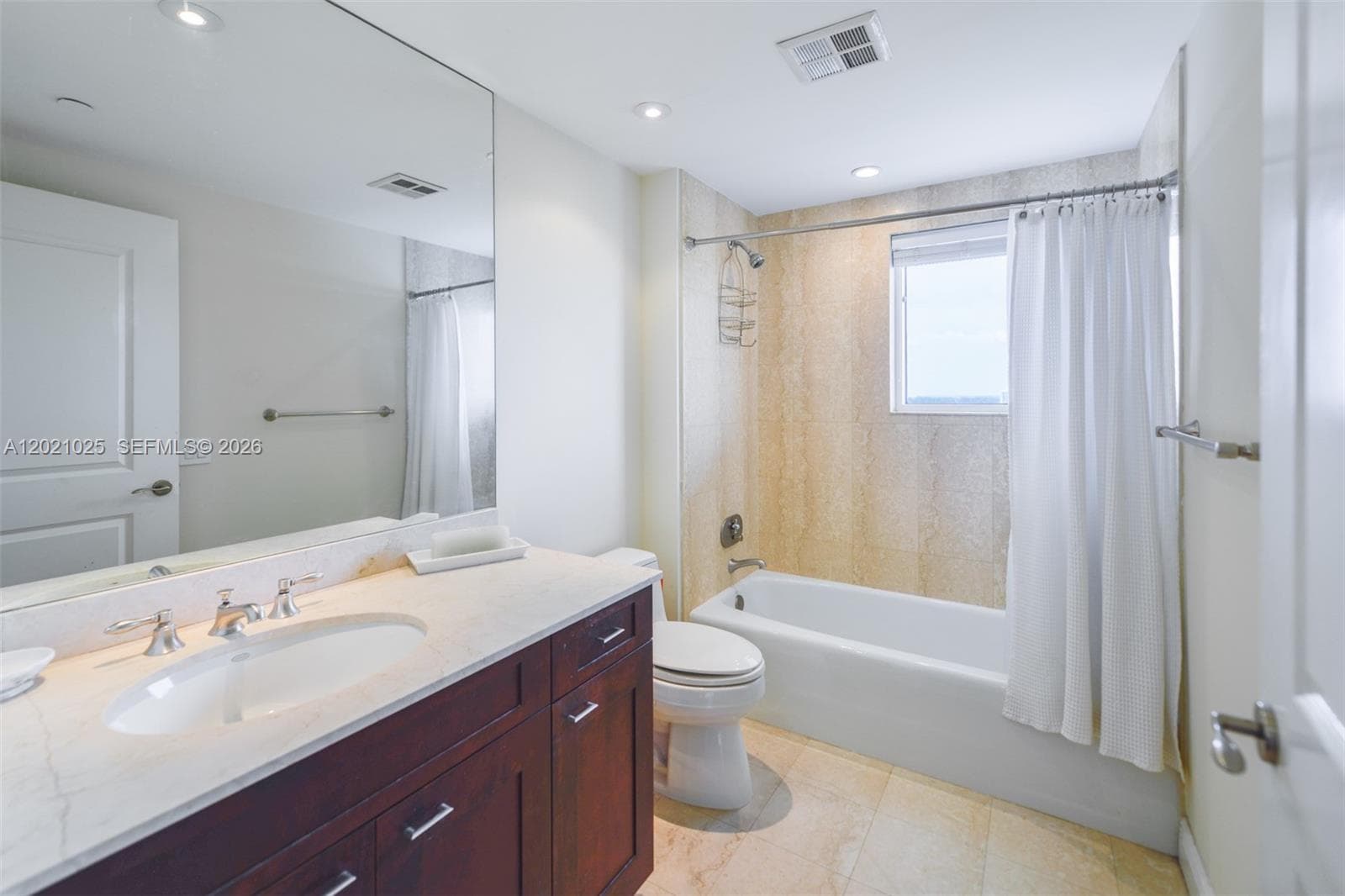 6000 Island Blvd # 1801, Aventura FL 33160 — 45