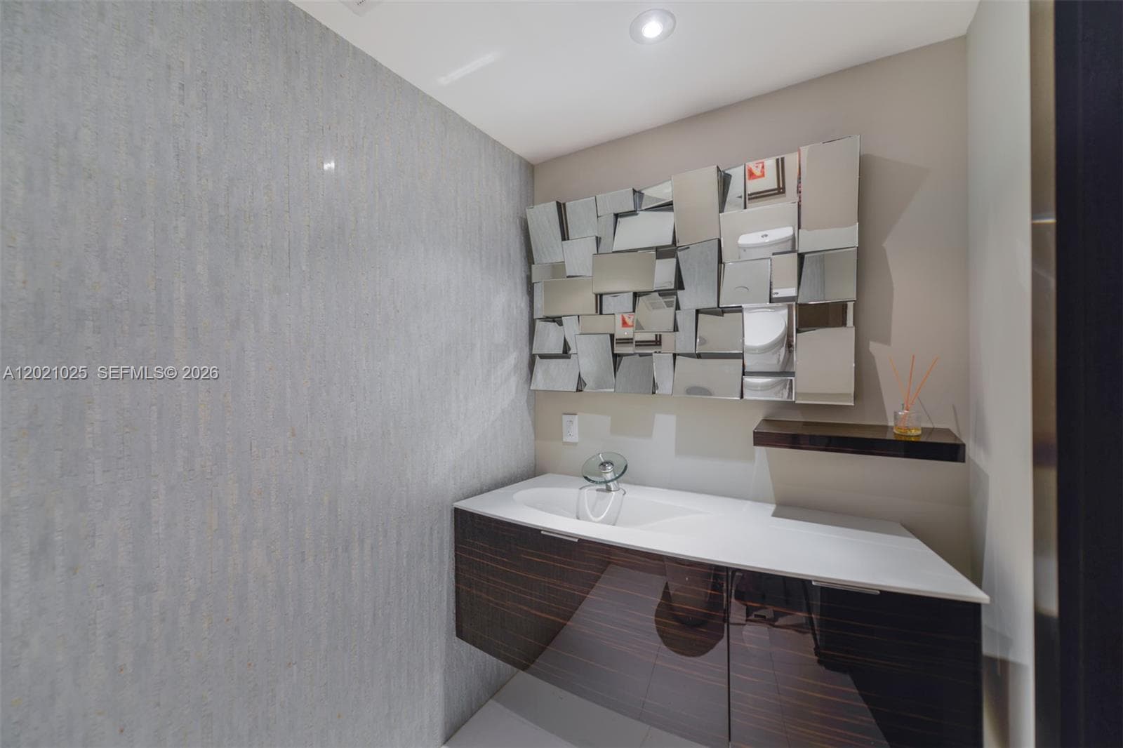 6000 Island Blvd # 1801, Aventura FL 33160 — 50