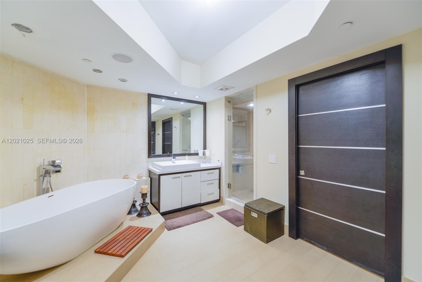 6000 Island Blvd # 1801, Aventura FL 33160 — 25