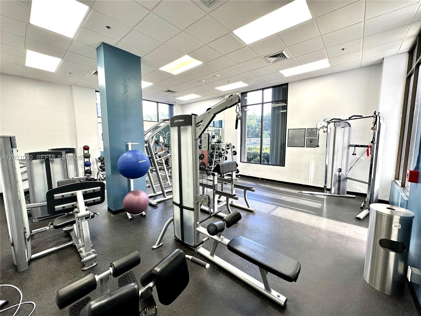 100 Bayview Dr # 1729, Sunny Isles Beach FL 33160 — 16