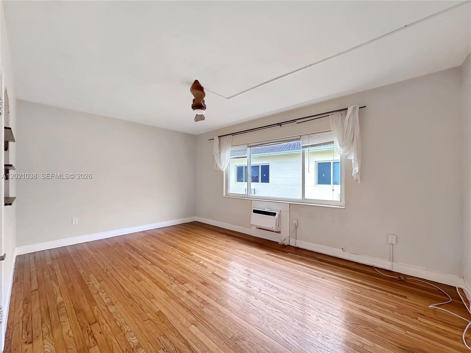 965 Bay Dr # 4, Miami Beach FL 33141 — 2