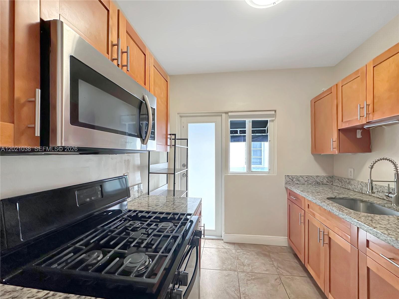 965 Bay Dr # 4, Miami Beach FL 33141 — 9