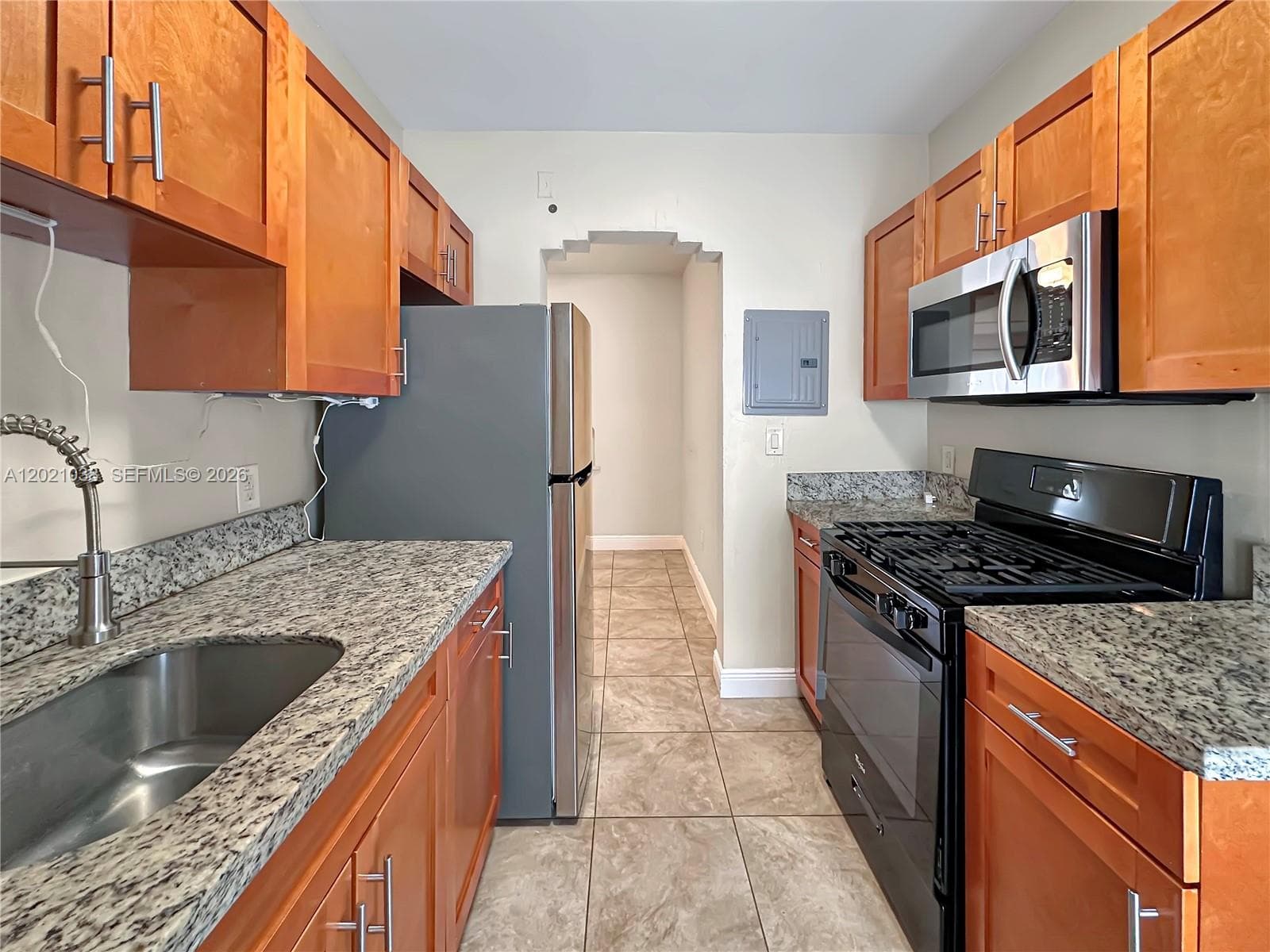 965 Bay Dr # 4, Miami Beach FL 33141 — 11