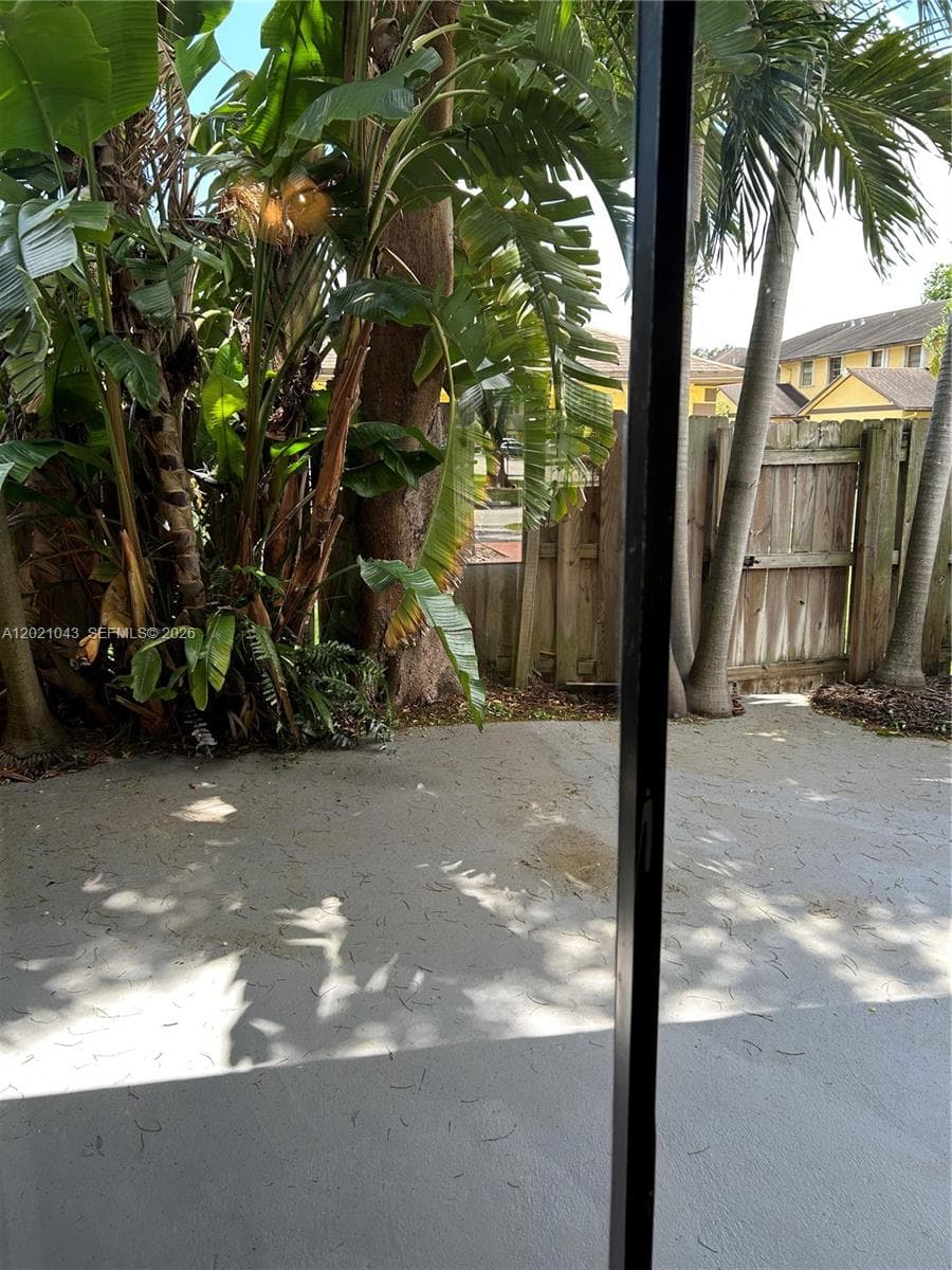 1136 NE 210th Ter # 1136, Miami FL 33179 — 6