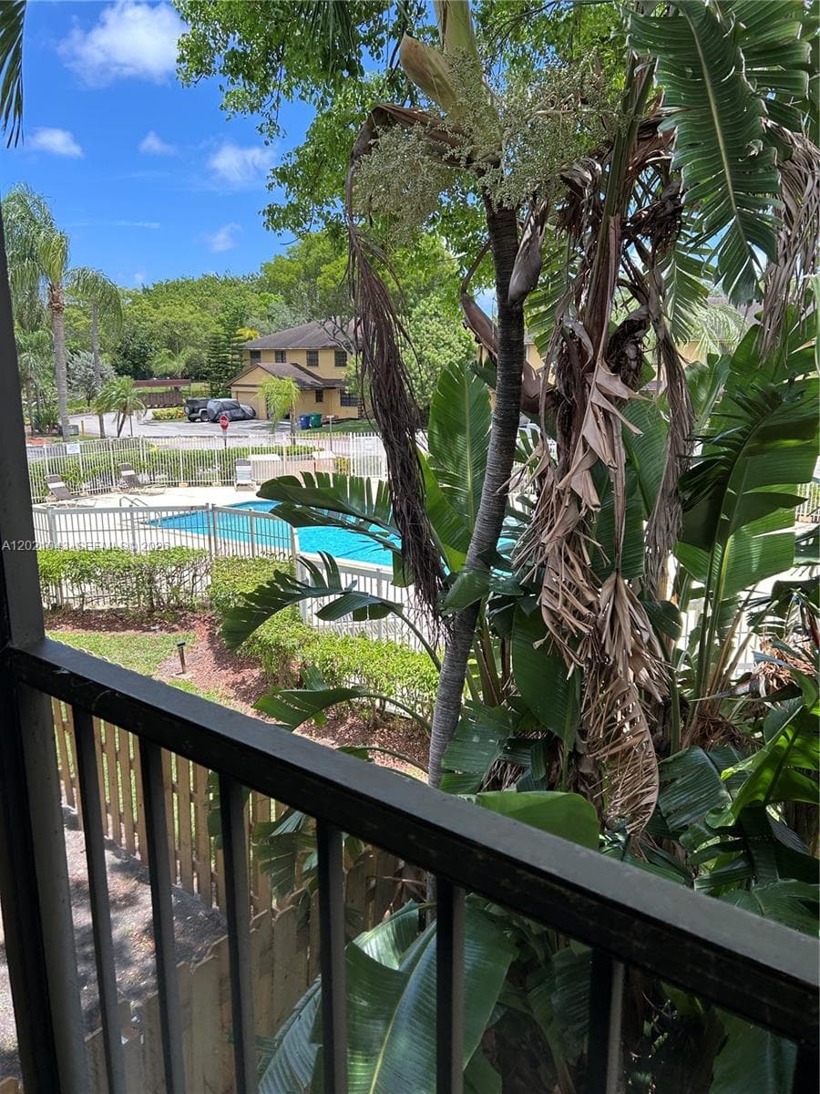 1136 NE 210th Ter # 1136, Miami FL 33179 — 36