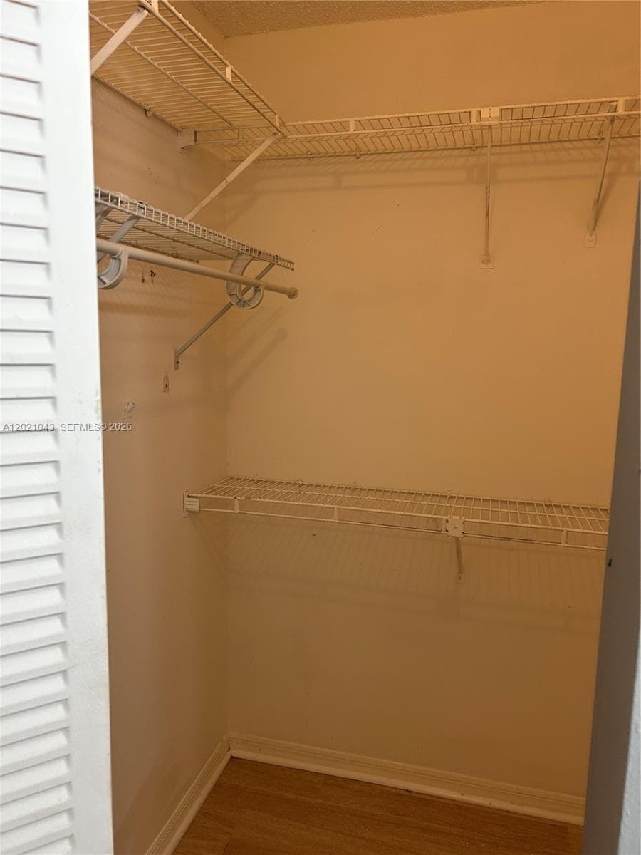 1136 NE 210th Ter # 1136, Miami FL 33179 — 20