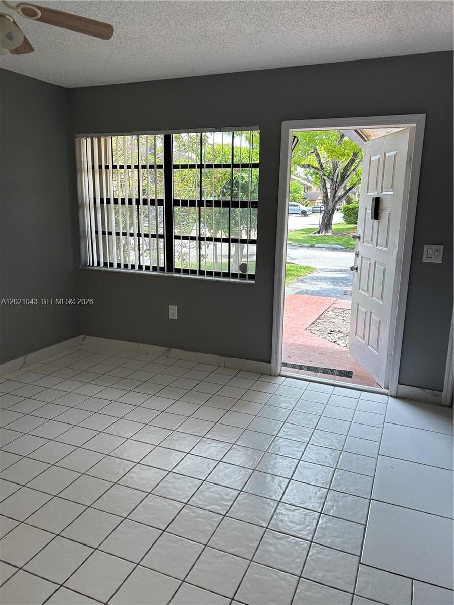 1136 NE 210th Ter # 1136, Miami FL 33179 — 14