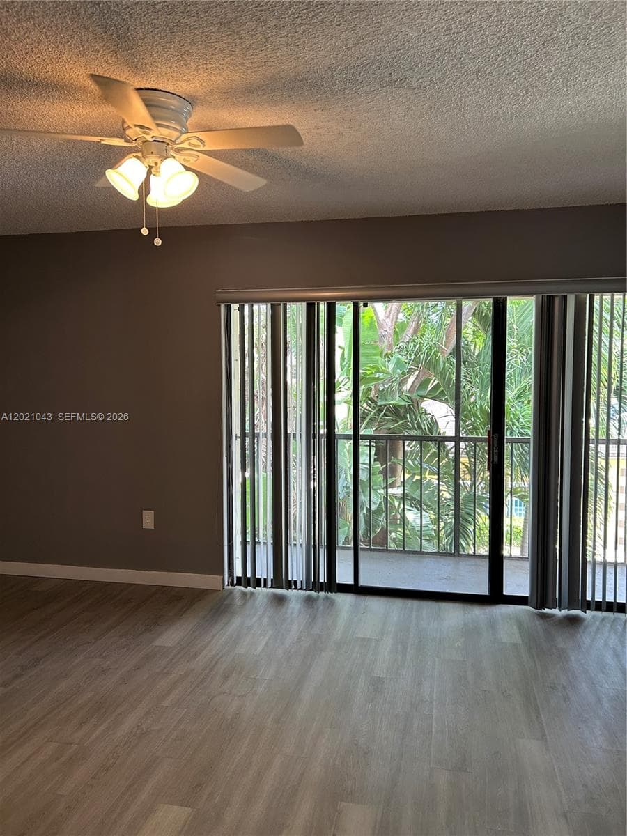 1136 NE 210th Ter # 1136, Miami FL 33179 — 19