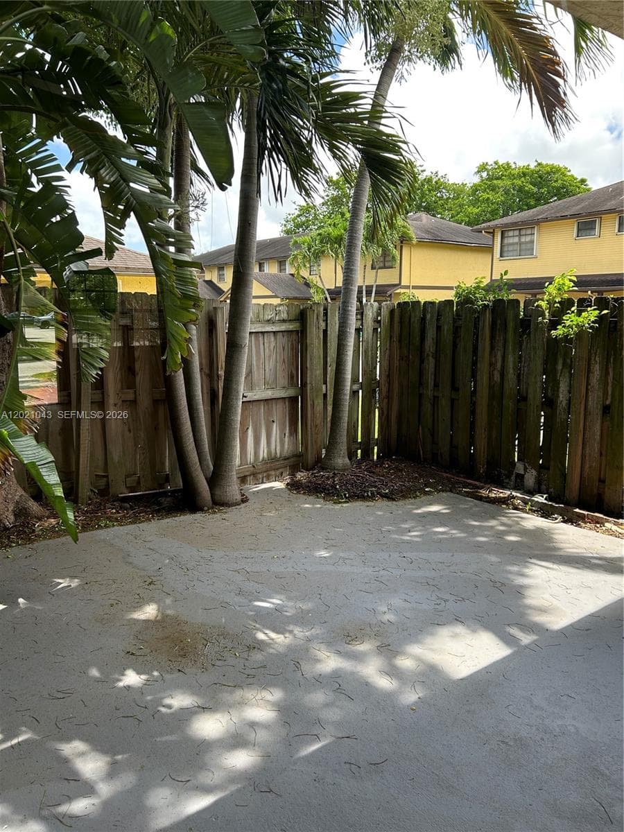 1136 NE 210th Ter # 1136, Miami FL 33179 — 8