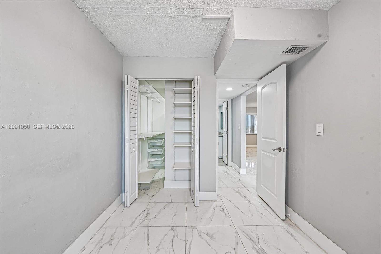 6575 W 4th Ave # 507, Hialeah FL 33012 — 23