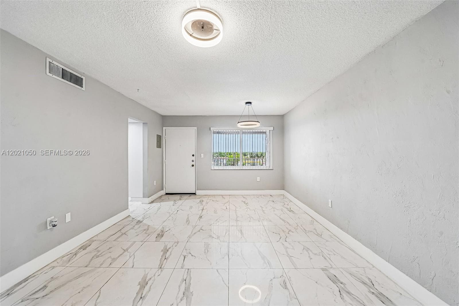 6575 W 4th Ave # 507, Hialeah FL 33012 — 6