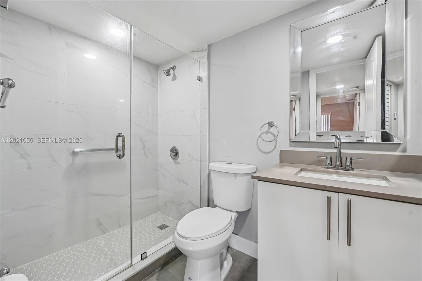 6575 W 4th Ave # 507, Hialeah FL 33012 — 17