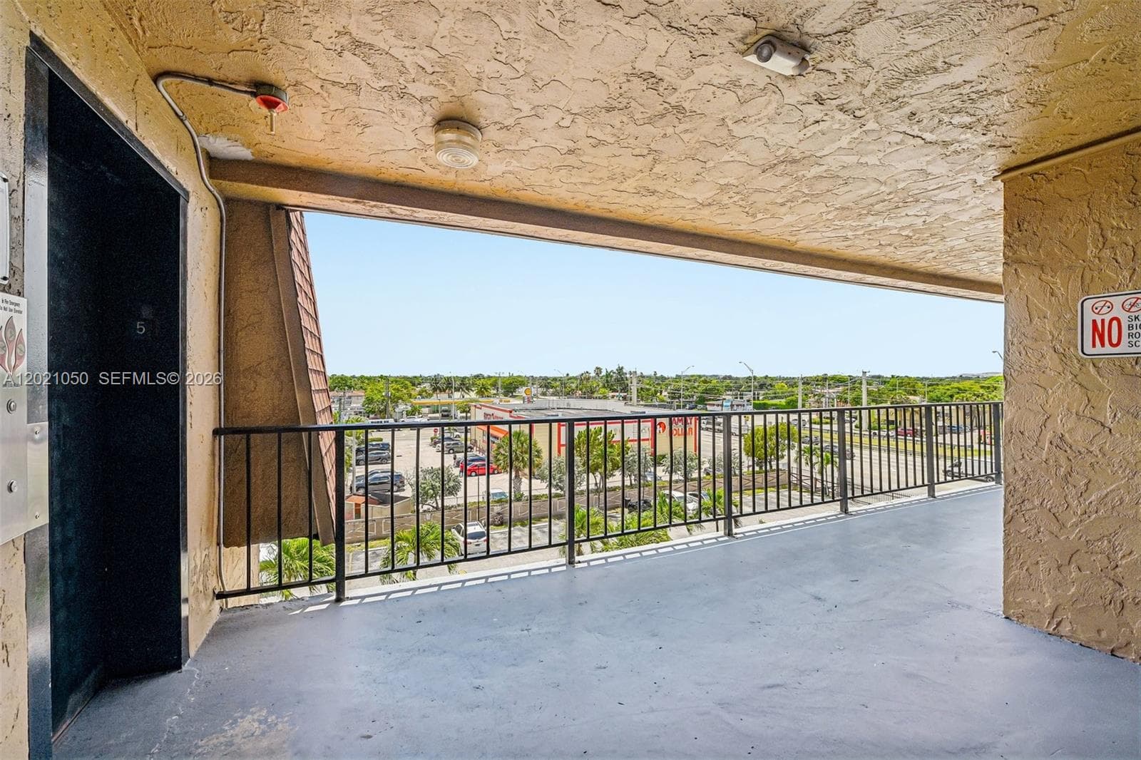 6575 W 4th Ave # 507, Hialeah FL 33012 — 5