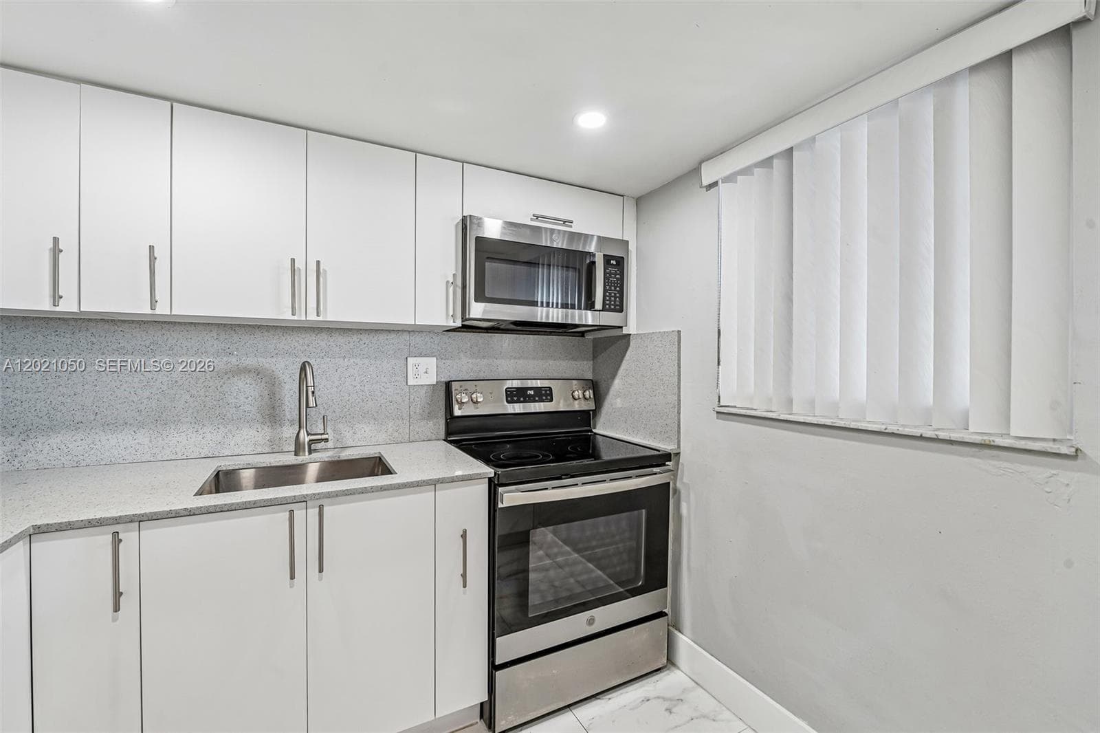 6575 W 4th Ave # 507, Hialeah FL 33012 — 11