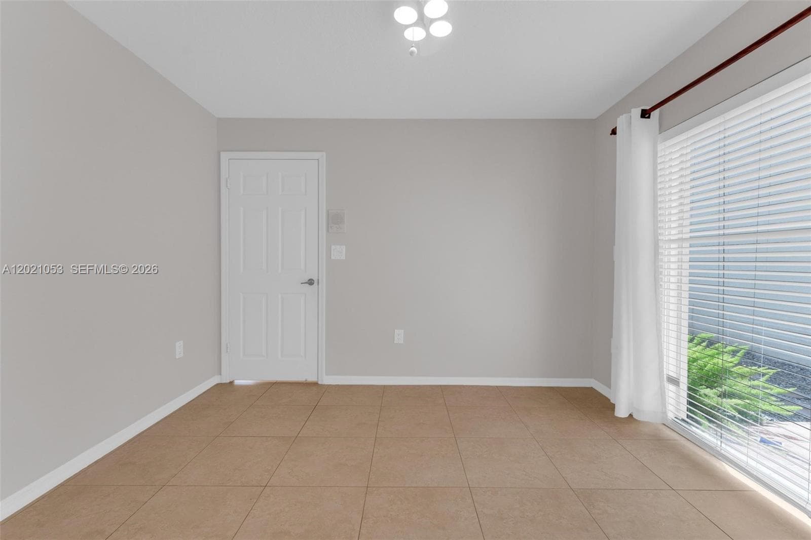 10635 NW 54th St, Doral FL 33178 — 24