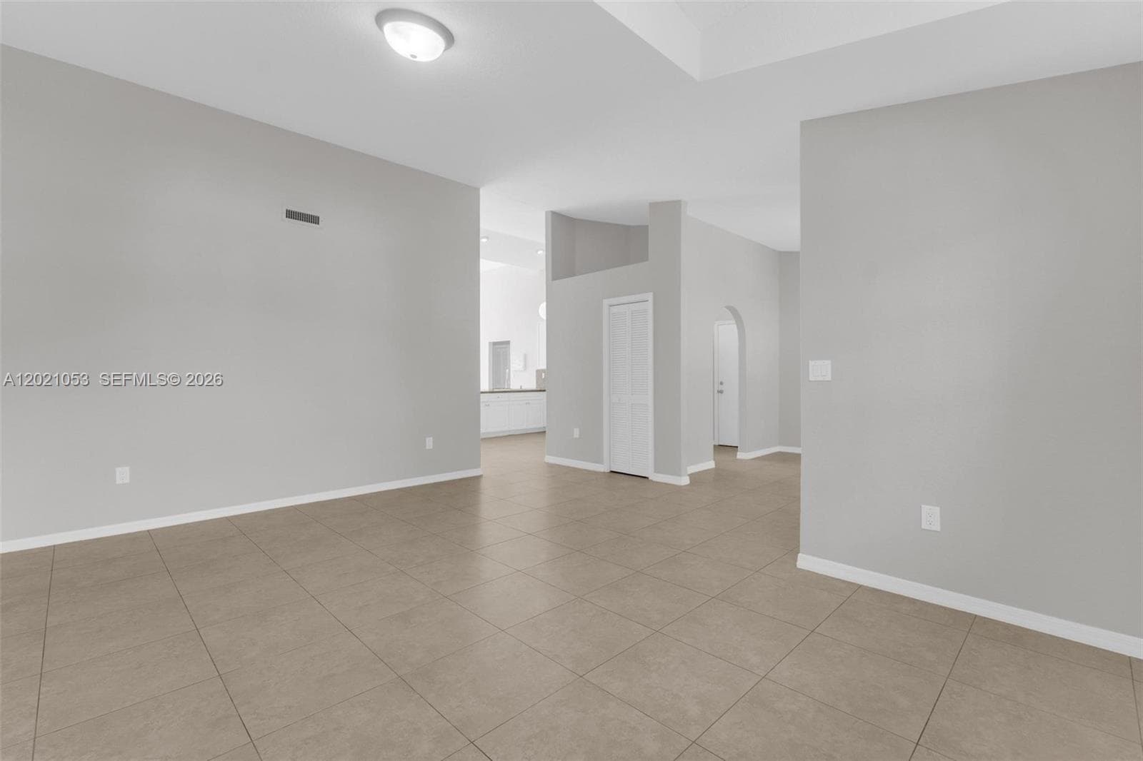 10635 NW 54th St, Doral FL 33178 — 10