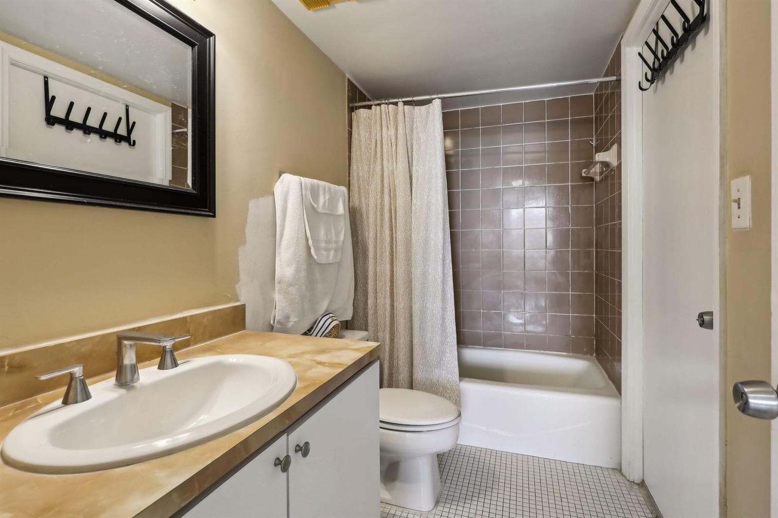 1470 NE 123rd Street # A1107, North Miami FL 33161 — 9