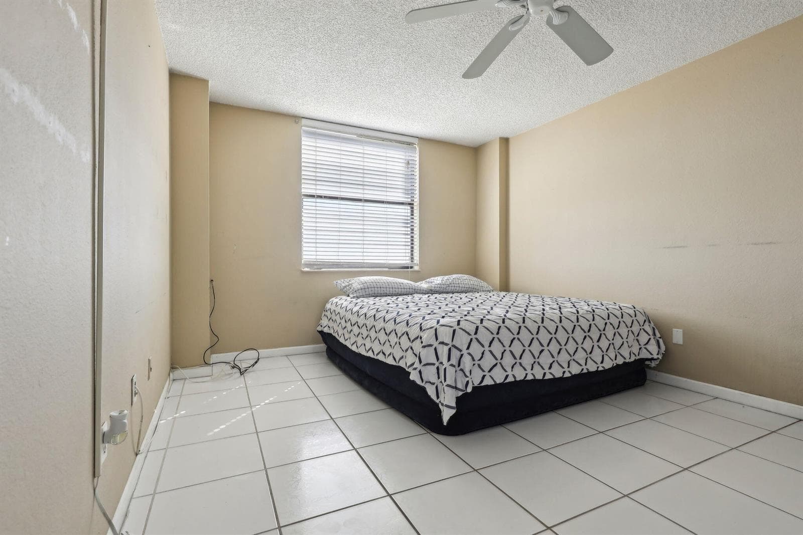 1470 NE 123rd Street # A1107, North Miami FL 33161 — 10