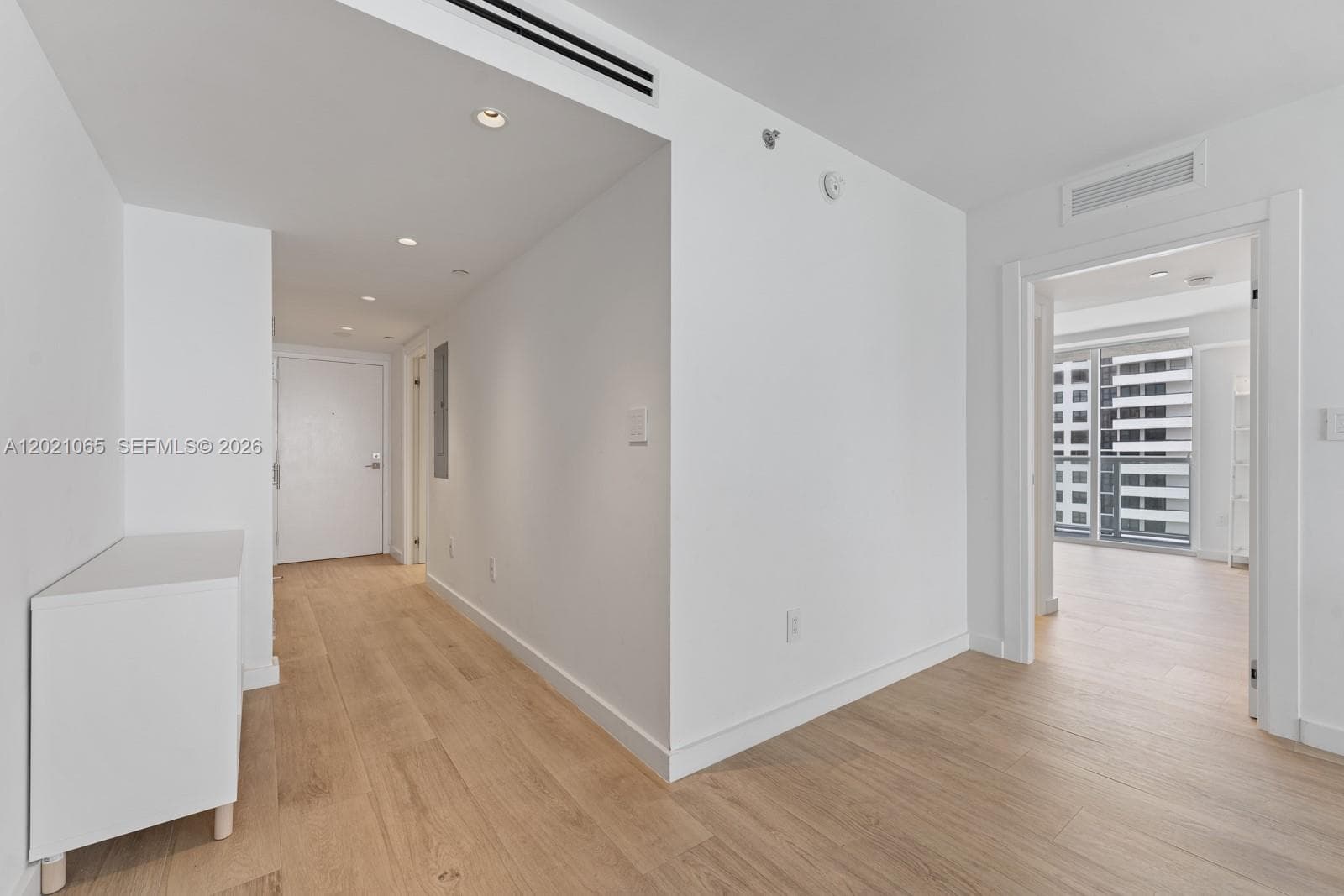 2457 Collins Ave # 1703, Miami Beach FL 33140 — 24