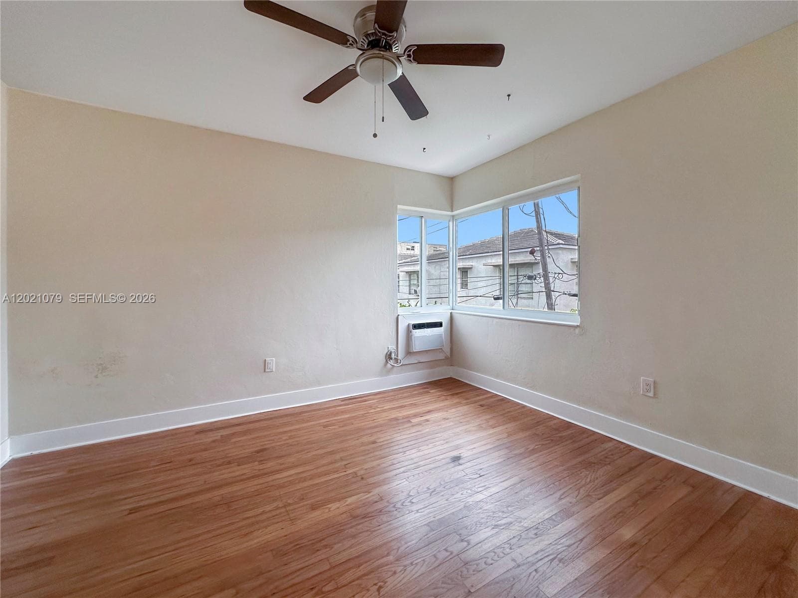 965 Bay Dr # 8, Miami Beach FL 33141 — 9