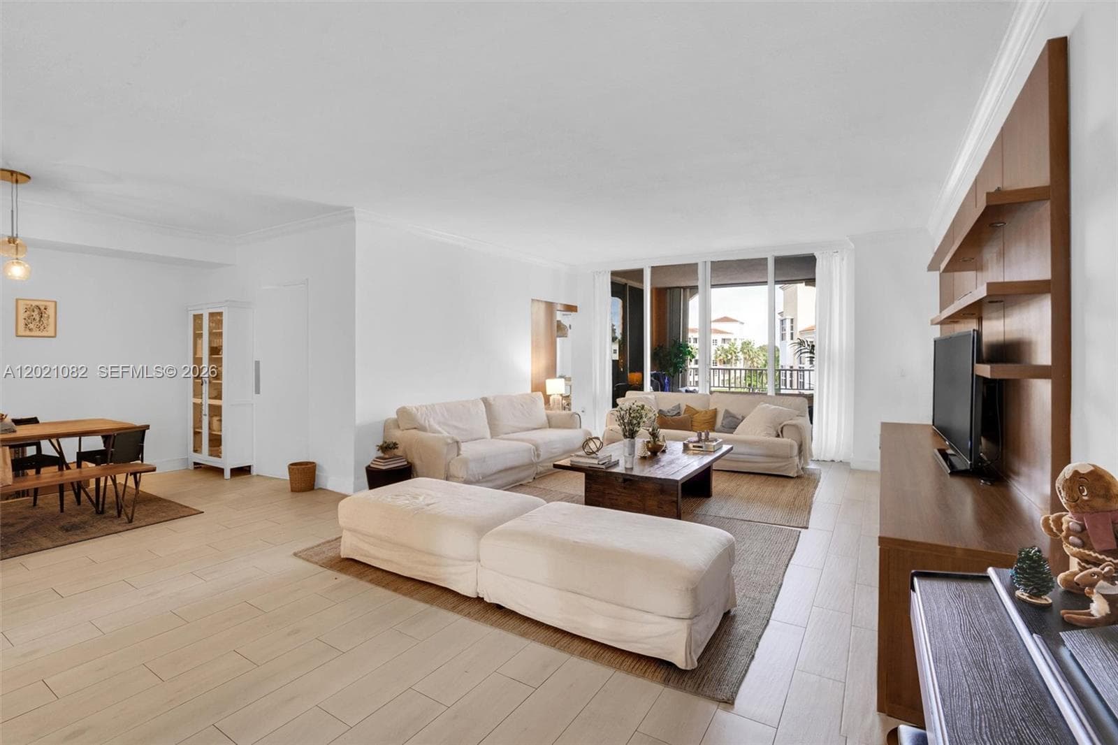 735 Crandon Blvd # 503, Key Biscayne FL 33149 — 1