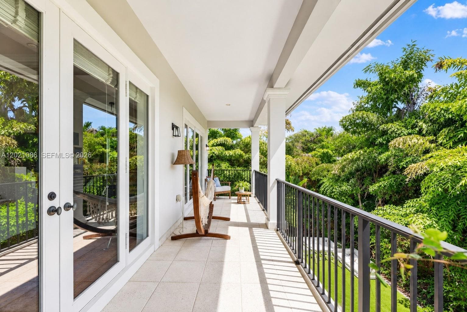 442 Ridgewood Rd, Key Biscayne FL 33149 — 32
