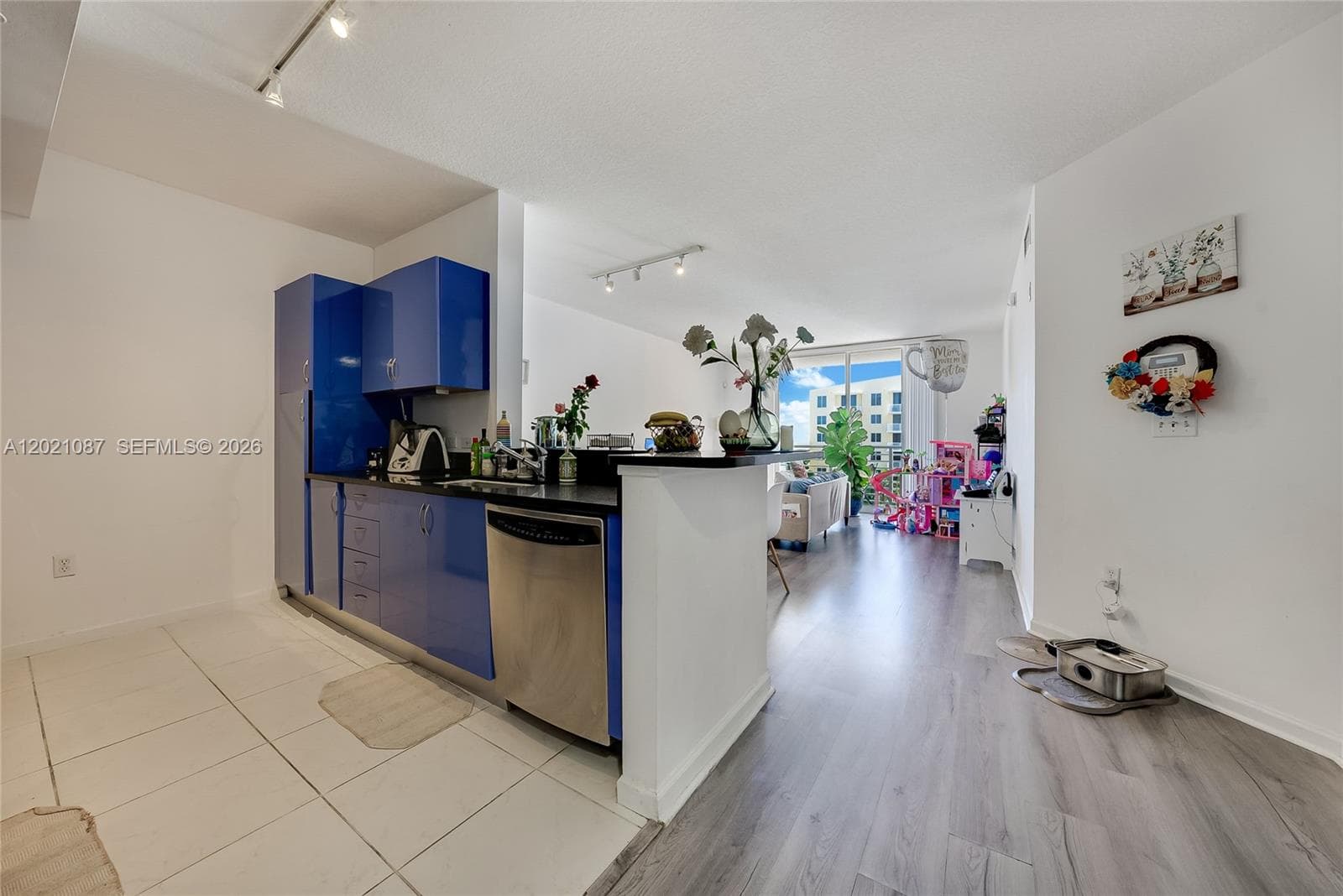 2775 NE 187th St # 528, Aventura FL 33180 — 6