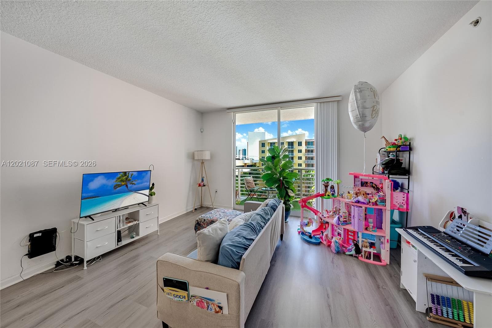 2775 NE 187th St # 528, Aventura FL 33180 — 12
