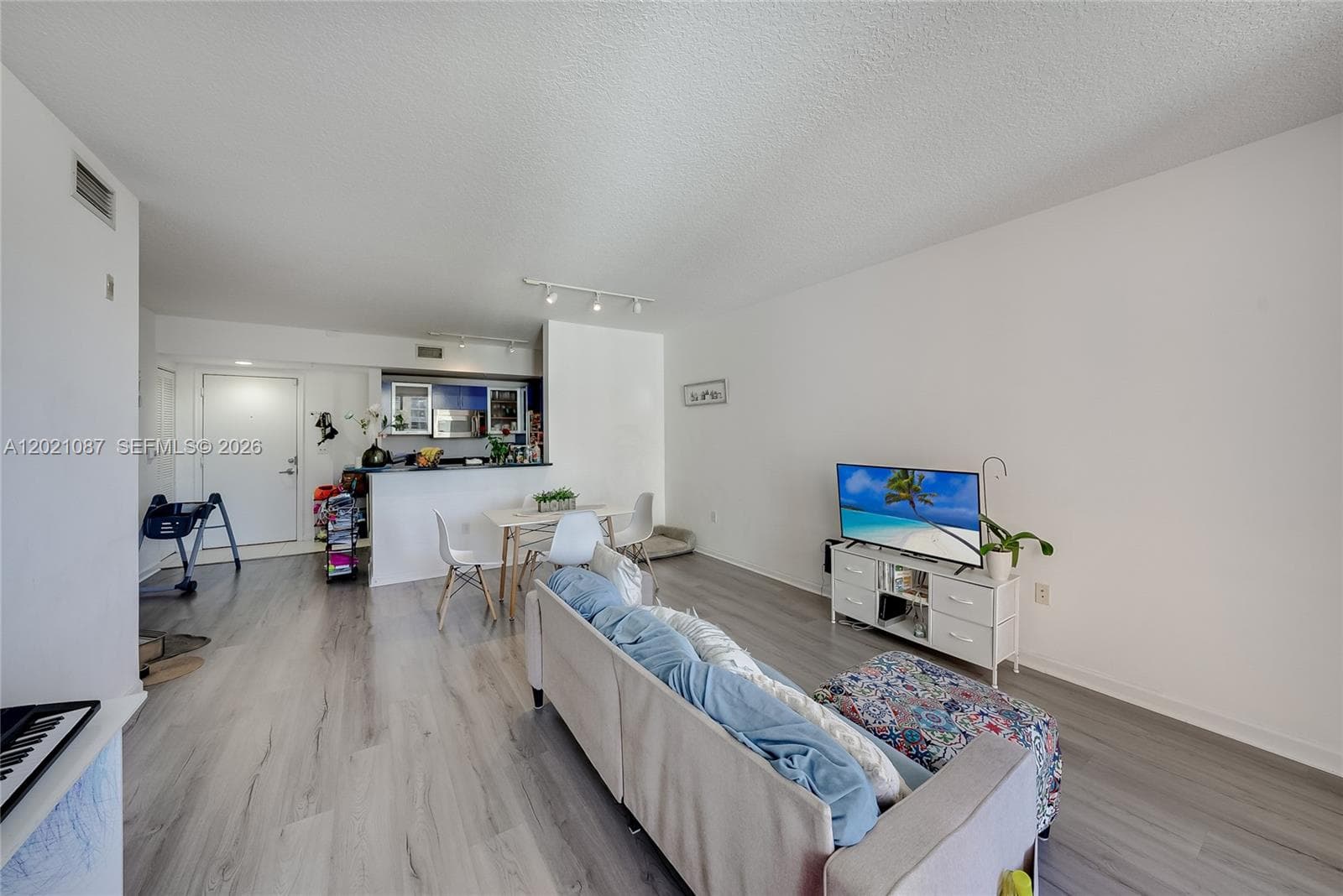 2775 NE 187th St # 528, Aventura FL 33180 — 10