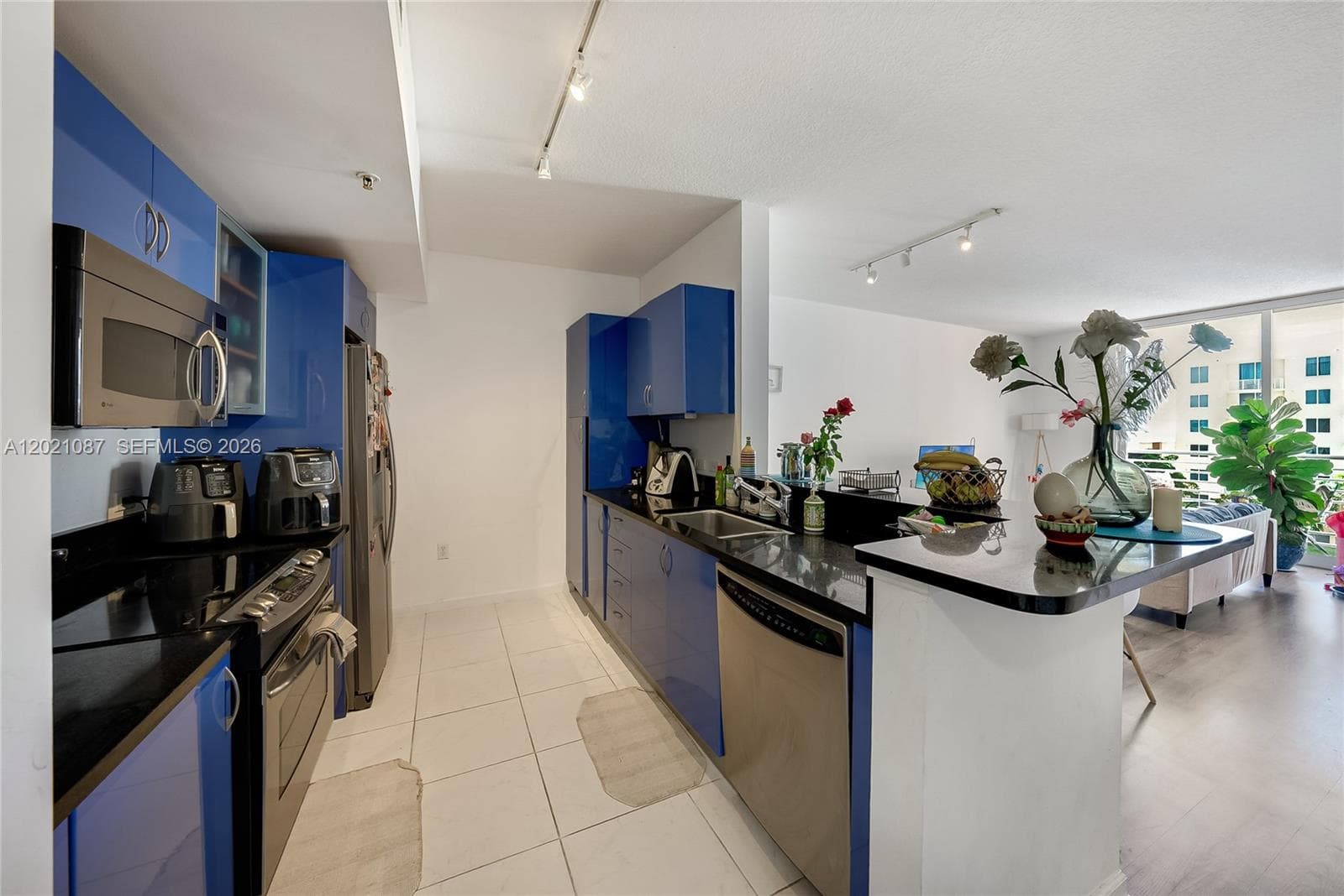 2775 NE 187th St # 528, Aventura FL 33180 — 8