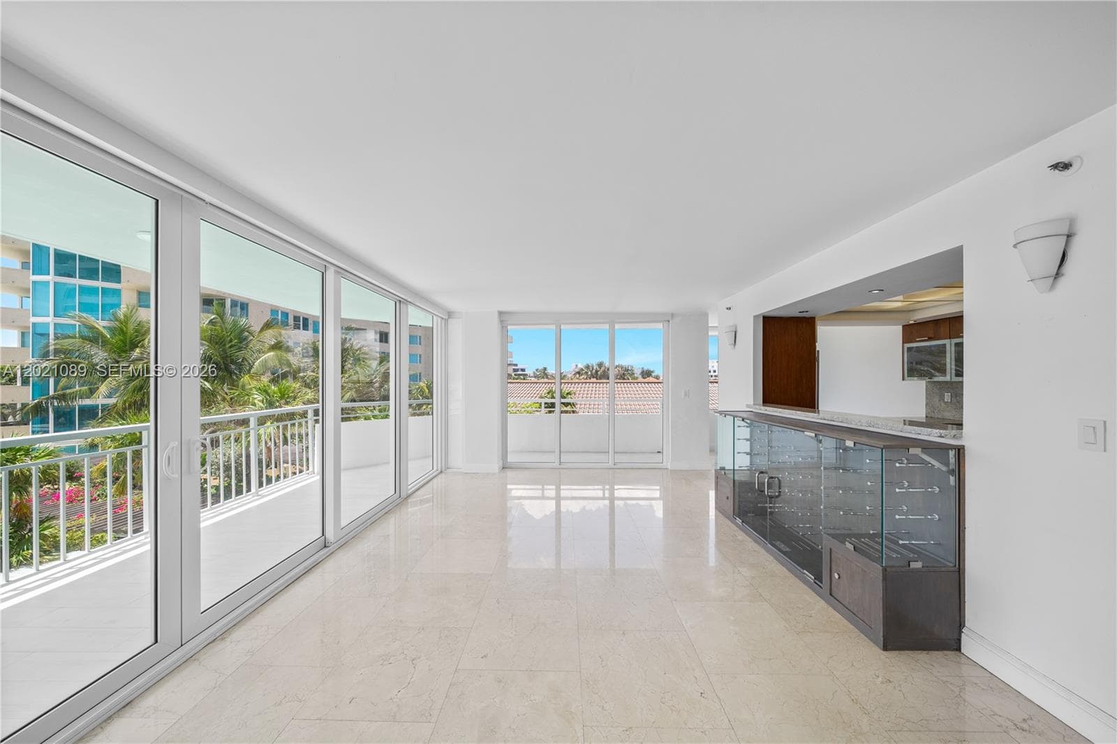 400 S Pointe Dr # 409, Miami Beach FL 33139 — 5
