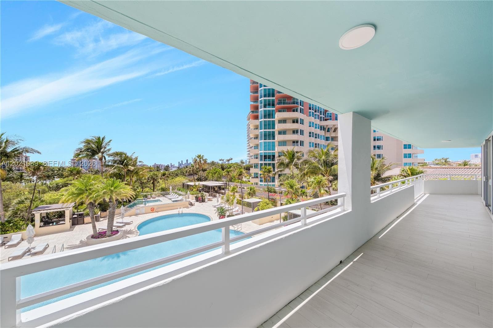 400 S Pointe Dr # 409, Miami Beach FL 33139 — 20