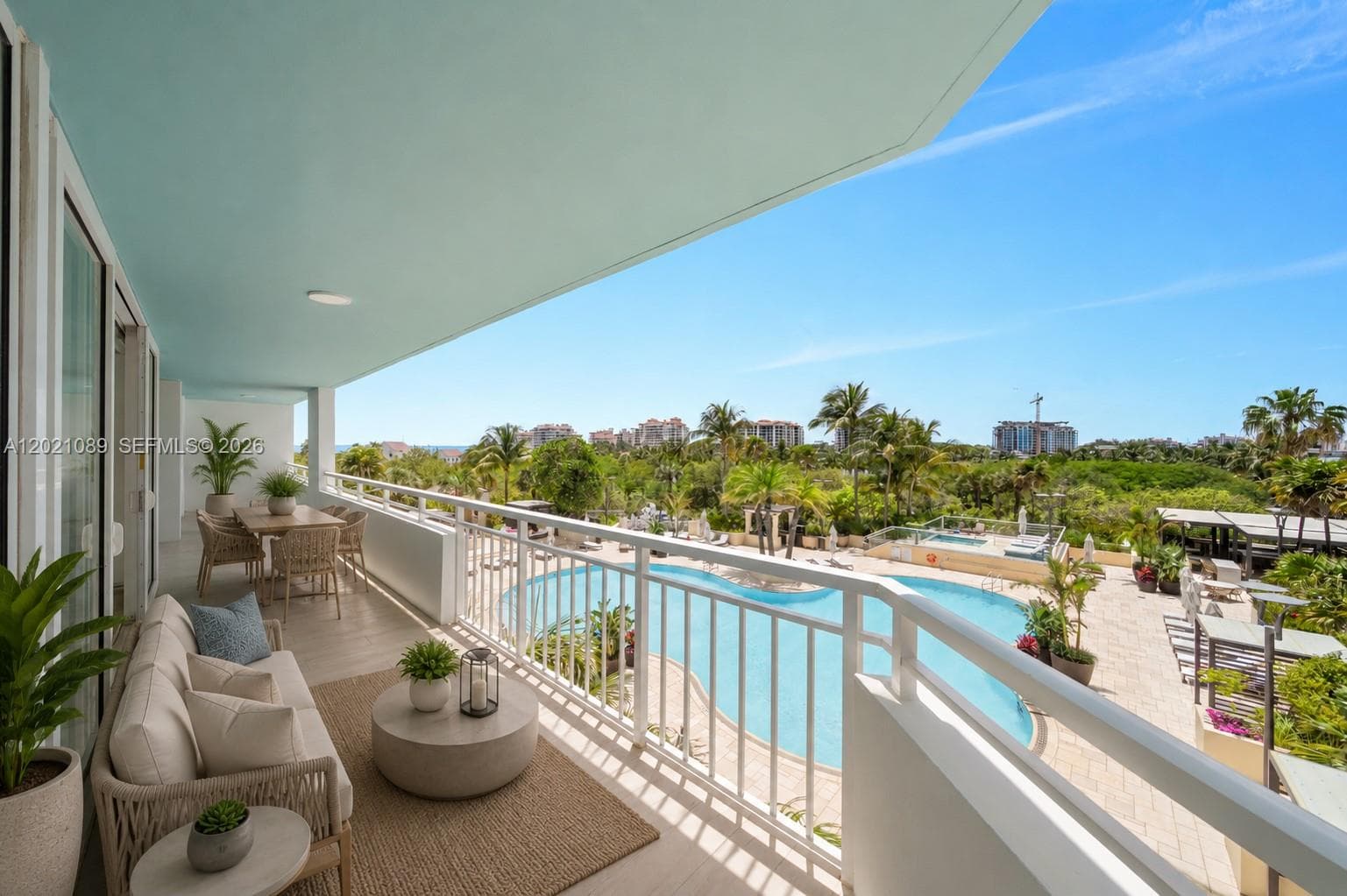 400 S Pointe Dr # 409, Miami Beach FL 33139 — 18