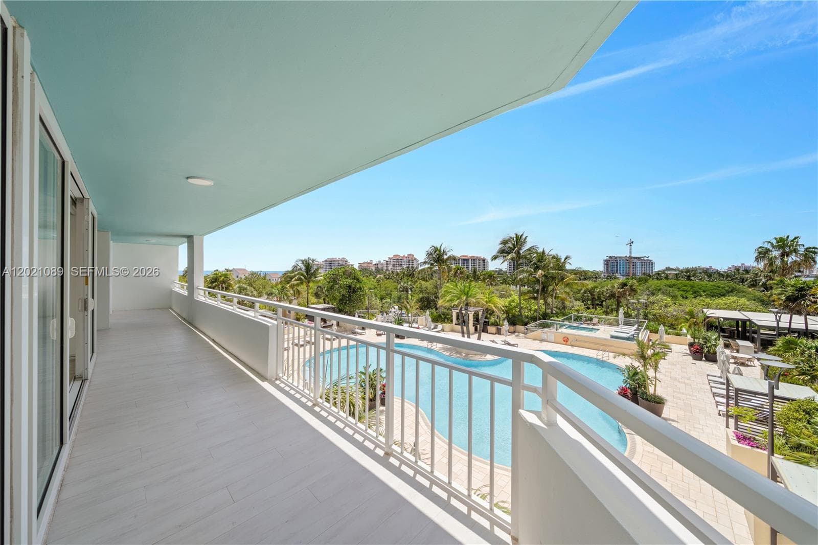 400 S Pointe Dr # 409, Miami Beach FL 33139 — 11