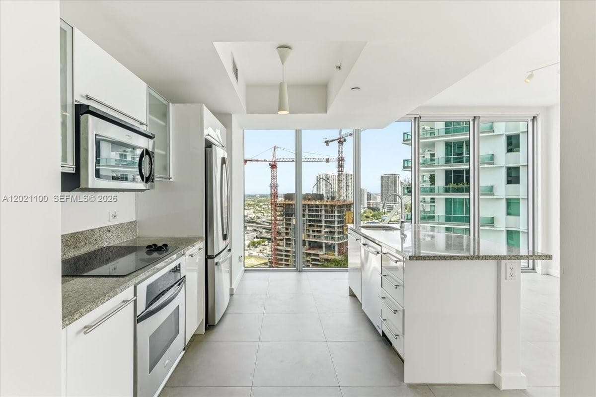 888 Biscayne Blvd # 2212, Miami FL 33132 — 6