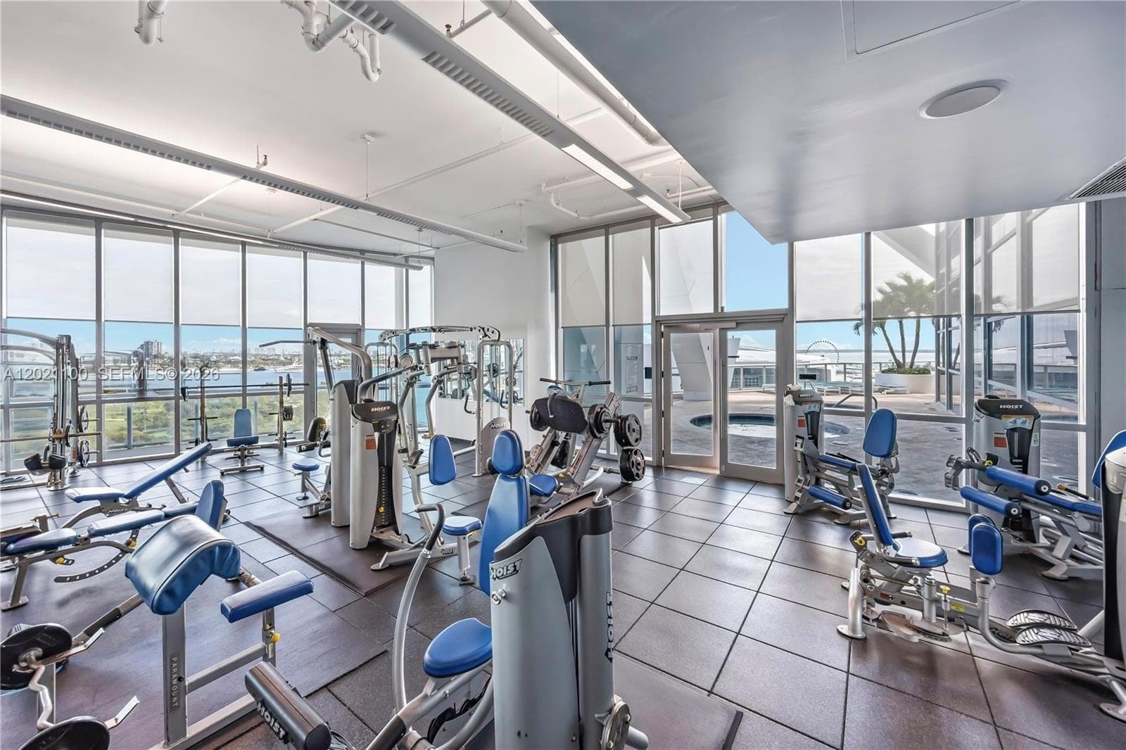 888 Biscayne Blvd # 2212, Miami FL 33132 — 40