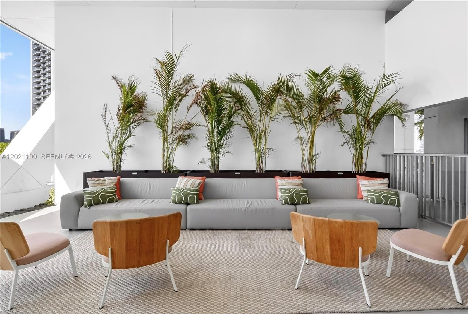 888 Biscayne Blvd # 2212, Miami FL 33132 — 39