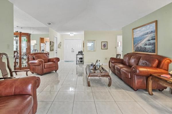 Marbella Park 2nd Addn, Hialeah, FL — 8