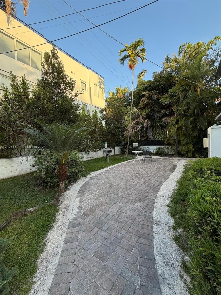 1551 Meridian Ave # 202, Miami Beach FL 33139 — 25