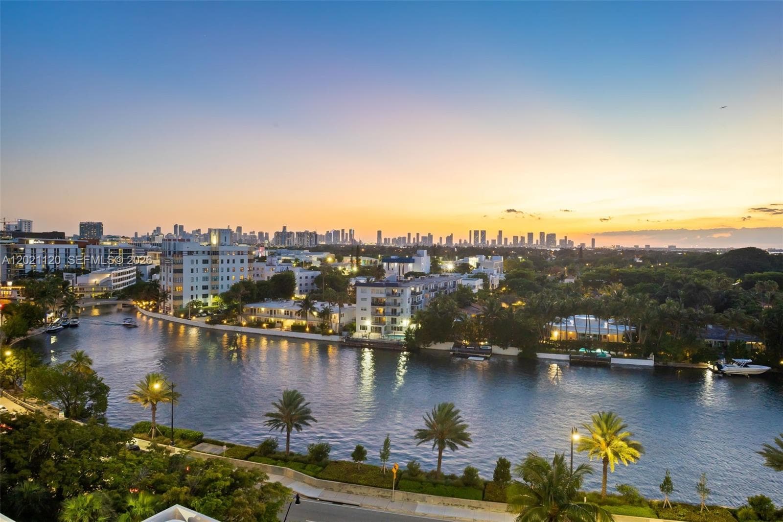 2555 Collins Ave # 1106, Miami Beach FL 33140 — 2